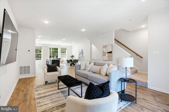 23383 THUJA LN, California, MD 20619