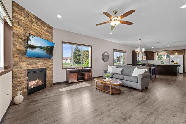 2726 11th Avenue, Anoka, MN 55303
