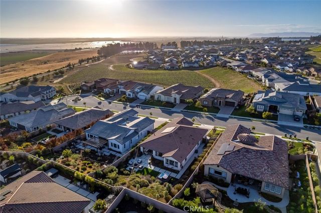 1335 Silvia Lane, Nipomo, CA 93444