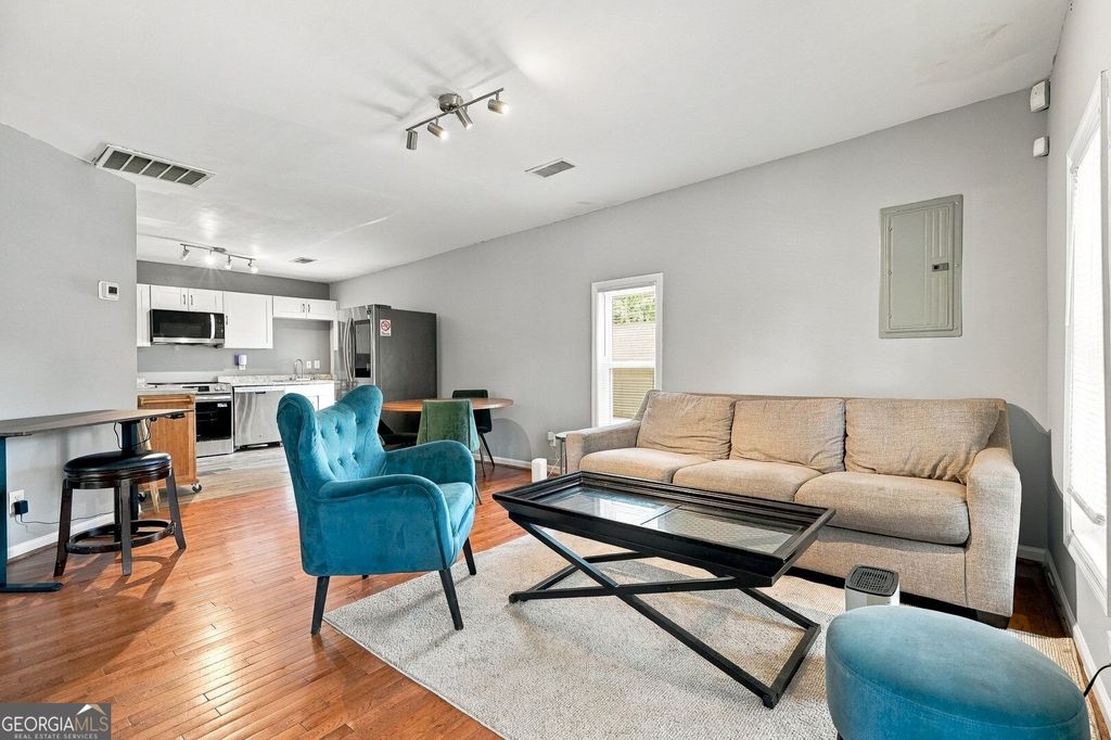 1069 Martin Luther King Jr Drive, Atlanta, GA 30314 — photo 4