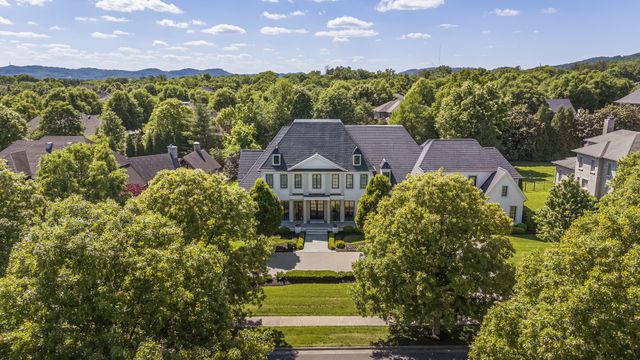 391 Jones Pkwy, Brentwood, TN 37027