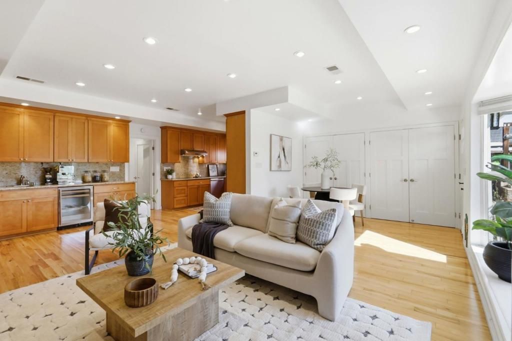 Image 20 of property listing at 29492951 Driftwood Drive, San Jose, CA 95128