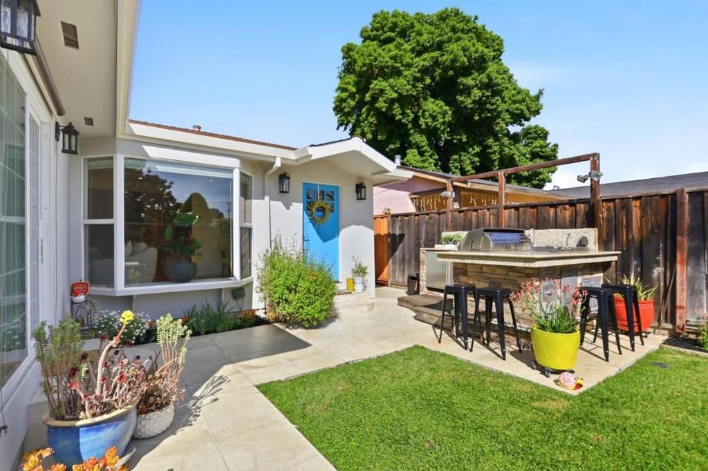 Image 8 of property listing at 29492951 Driftwood Drive, San Jose, CA 95128