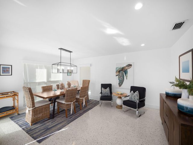 471 Mars Way, Juno Beach, FL 33408