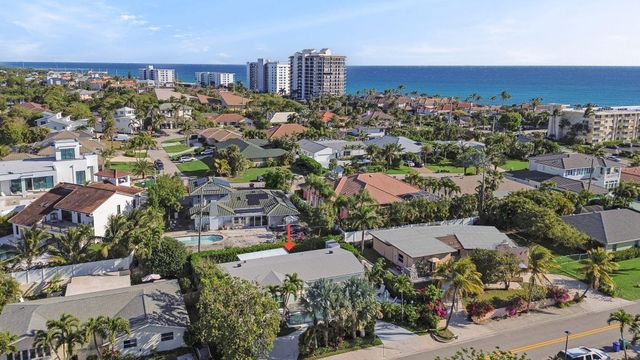 471 Mars Way, Juno Beach, FL 33408