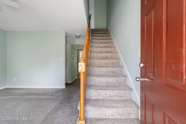 611 SE Railroad Street, Wallace, NC 28466