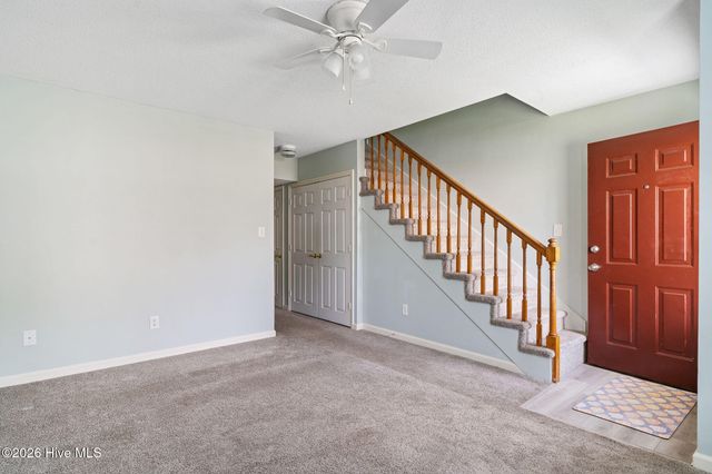 611 SE Railroad Street, Wallace, NC 28466
