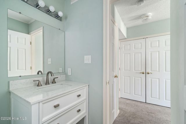 611 SE Railroad Street, Wallace, NC 28466