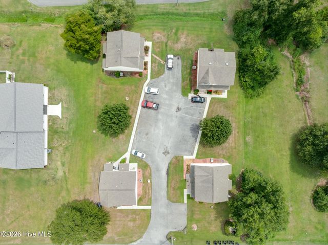 611 SE Railroad Street, Wallace, NC 28466