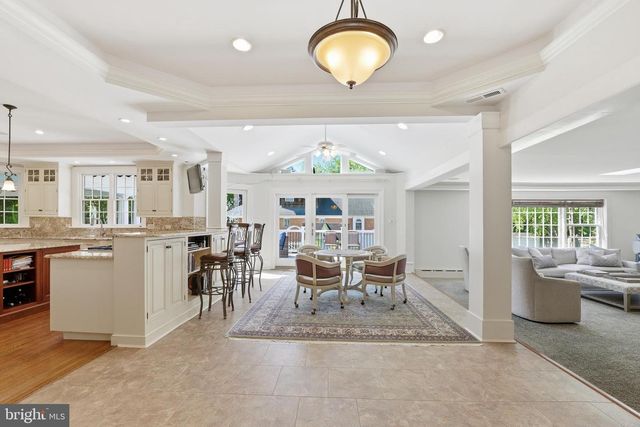 406 WARWICK RD, Haddonfield, NJ 08033