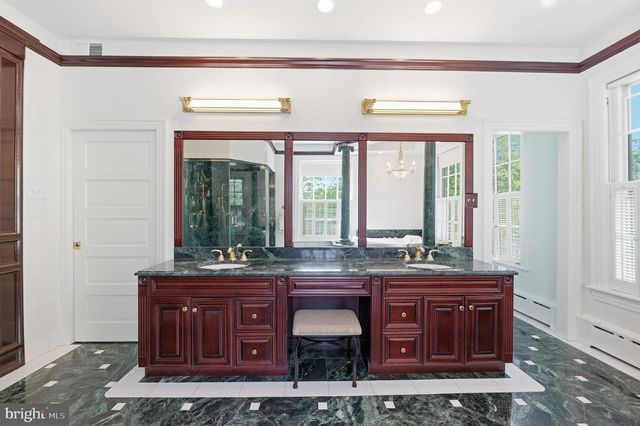 406 WARWICK RD, Haddonfield, NJ 08033