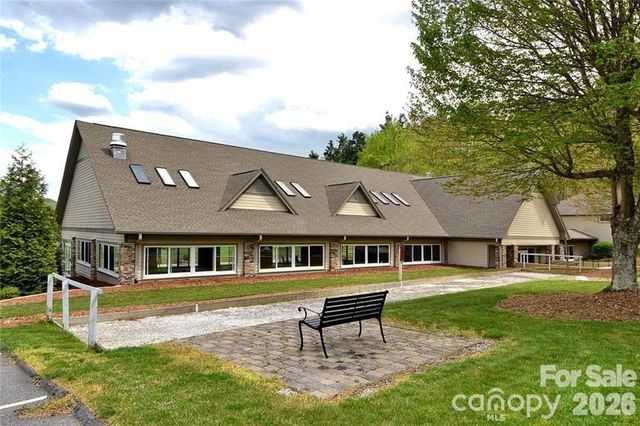 000 Hollybrook Drive S-15, Flat Rock, NC 28731