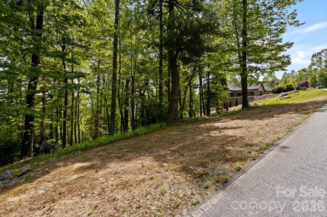 000 Hollybrook Drive S-15, Flat Rock, NC 28731