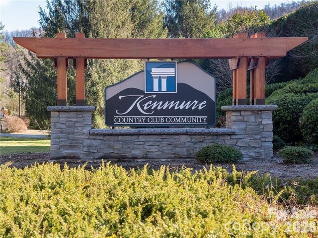 000 Hollybrook Drive S-15, Flat Rock, NC 28731