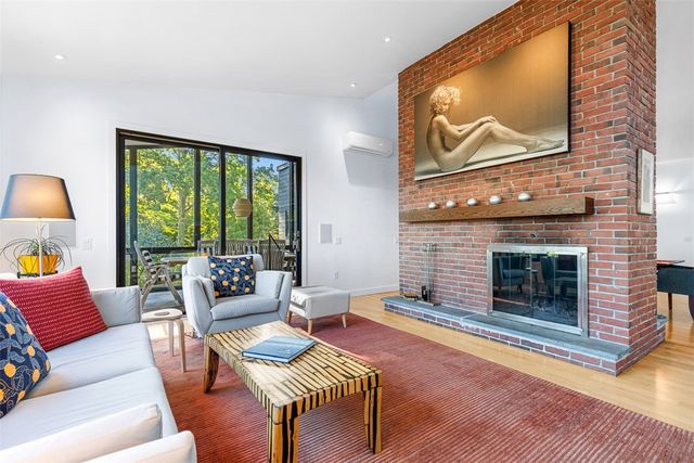 18 Collins Terrace, Jamestown, RI 02835