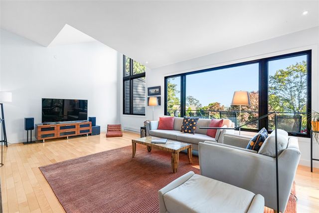 18 Collins Terrace, Jamestown, RI 02835