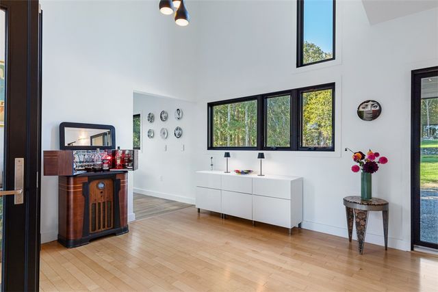 18 Collins Terrace, Jamestown, RI 02835