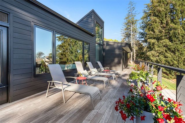 18 Collins Terrace, Jamestown, RI 02835