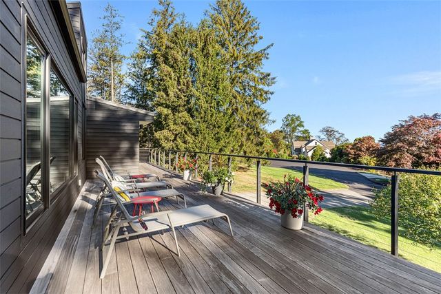 18 Collins Terrace, Jamestown, RI 02835