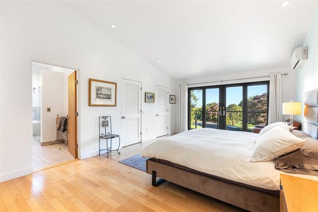 18 Collins Terrace, Jamestown, RI 02835