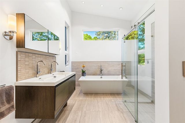 18 Collins Terrace, Jamestown, RI 02835