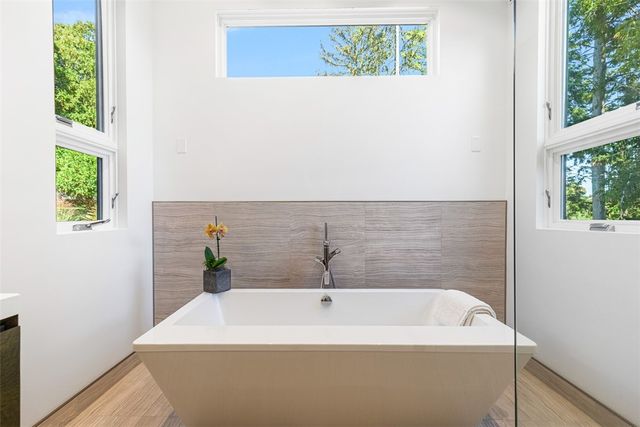 18 Collins Terrace, Jamestown, RI 02835