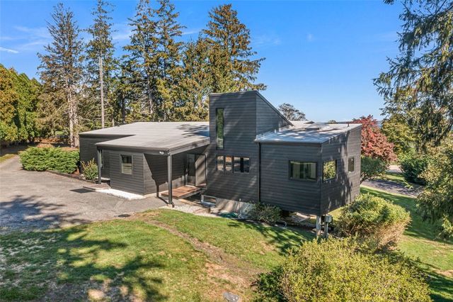 18 Collins Terrace, Jamestown, RI 02835