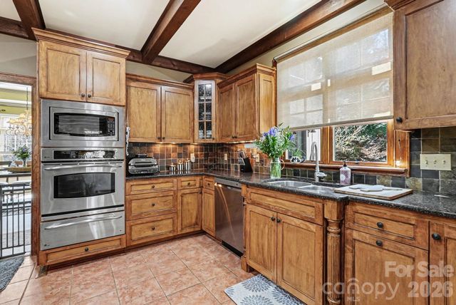 2554 Deep Gap Farm Road, Mill Spring, NC 28756