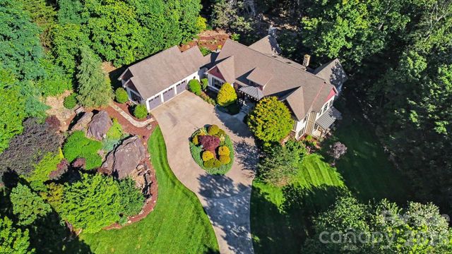 2554 Deep Gap Farm Road, Mill Spring, NC 28756