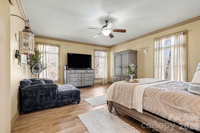 2554 Deep Gap Farm Road, Mill Spring, NC 28756