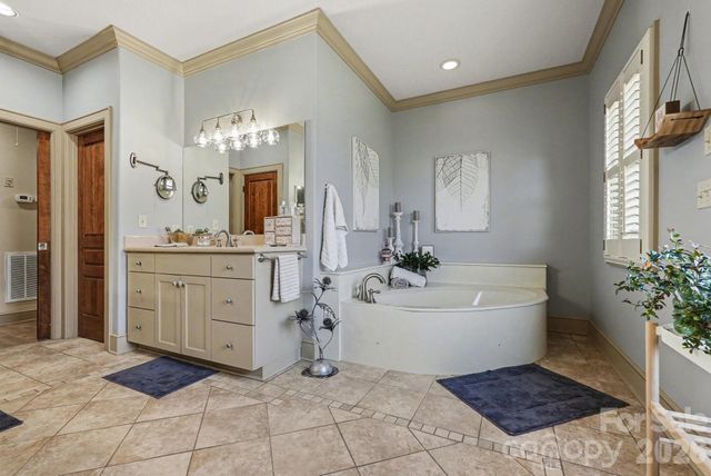 2554 Deep Gap Farm Road, Mill Spring, NC 28756