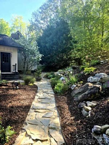 2554 Deep Gap Farm Road, Mill Spring, NC 28756
