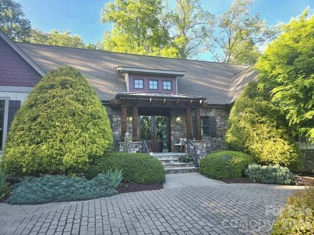 2554 Deep Gap Farm Road, Mill Spring, NC 28756