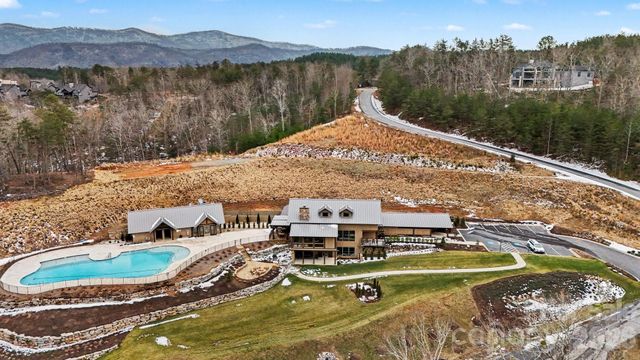 2554 Deep Gap Farm Road, Mill Spring, NC 28756