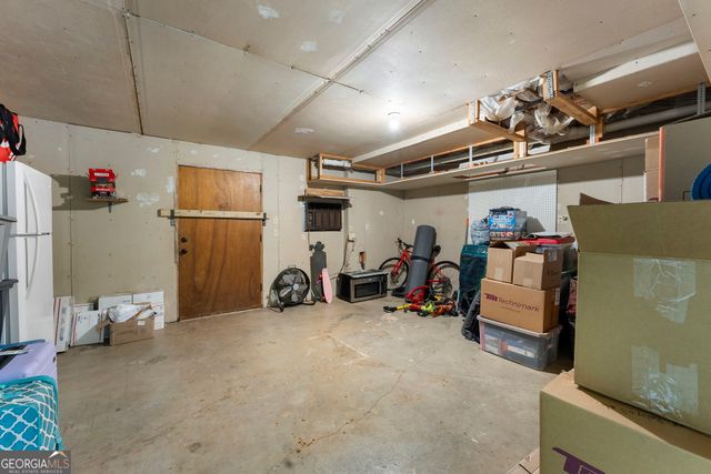 1104 Huntington Trace SE, Smyrna, GA 30082