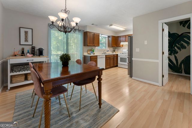 1104 Huntington Trace SE, Smyrna, GA 30082