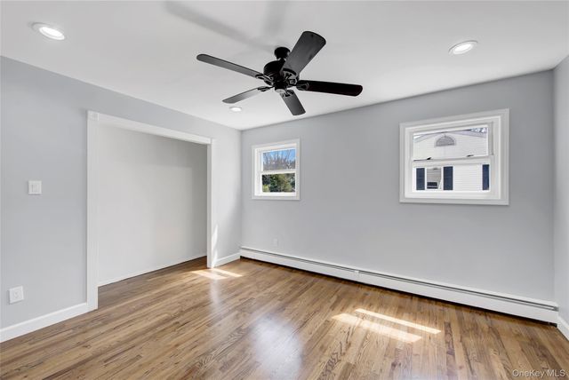 30 Yale Street, Port Jefferson Station, NY 11776