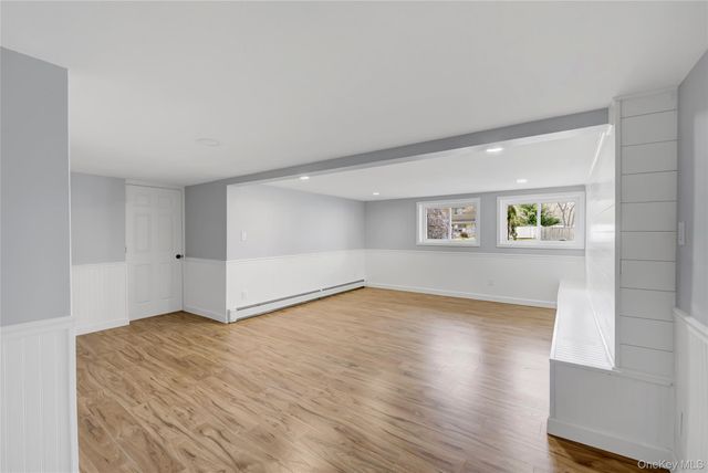 30 Yale Street, Port Jefferson Station, NY 11776