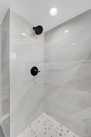 30 Yale Street, Port Jefferson Station, NY 11776