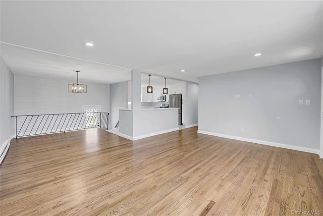 30 Yale Street, Port Jefferson Station, NY 11776