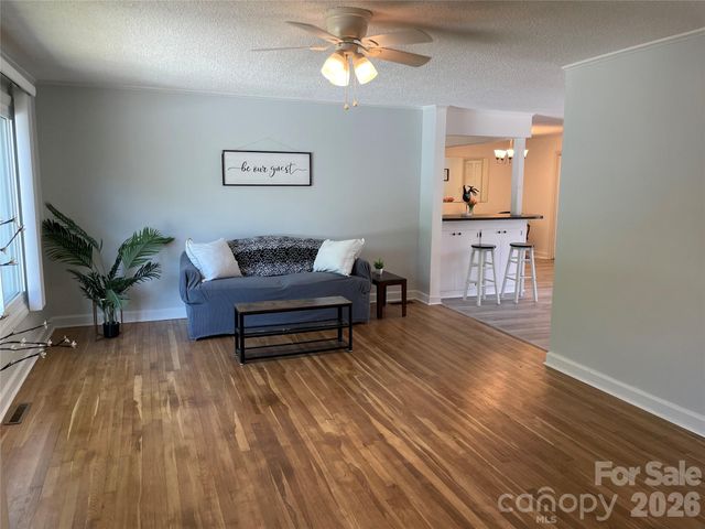1748 Old West Lane, Gastonia, NC 28052