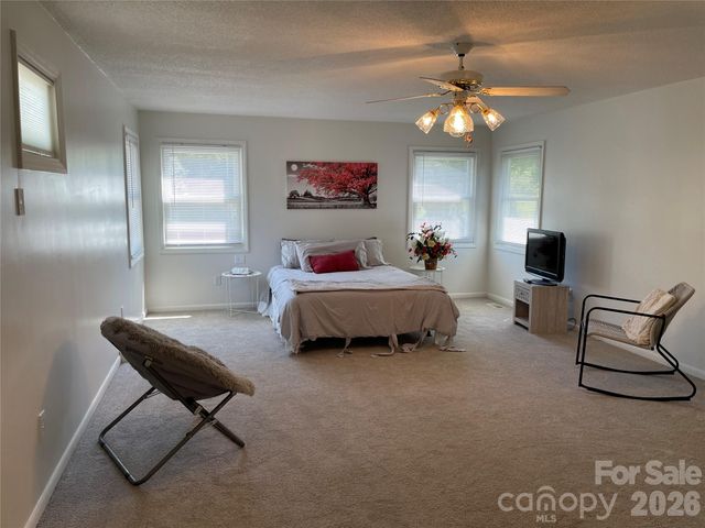 1748 Old West Lane, Gastonia, NC 28052