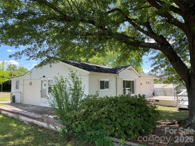 1748 Old West Lane, Gastonia, NC 28052