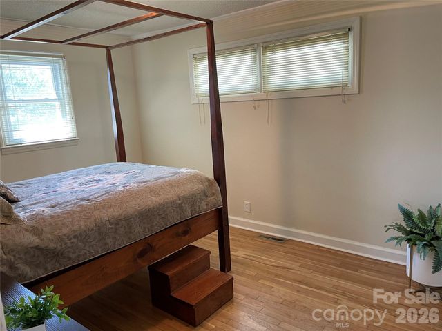 1748 Old West Lane, Gastonia, NC 28052