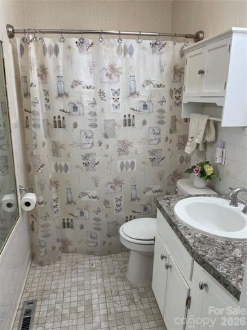 1748 Old West Lane, Gastonia, NC 28052