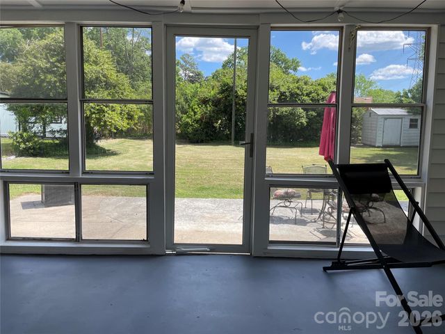 1748 Old West Lane, Gastonia, NC 28052