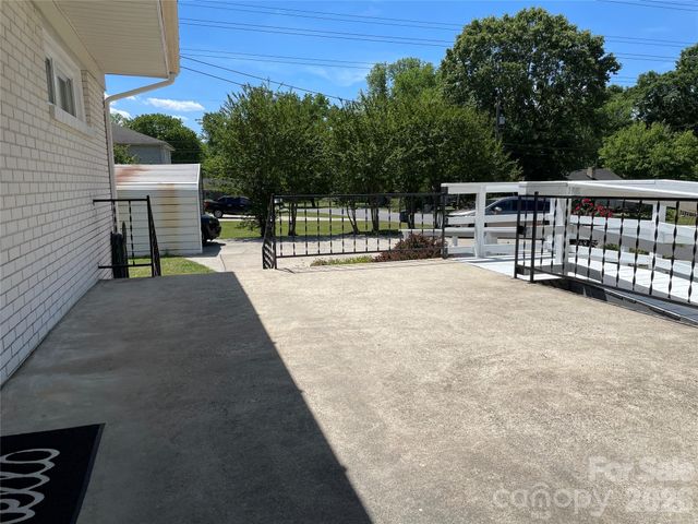 1748 Old West Lane, Gastonia, NC 28052