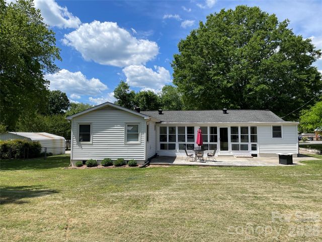 1748 Old West Lane, Gastonia, NC 28052
