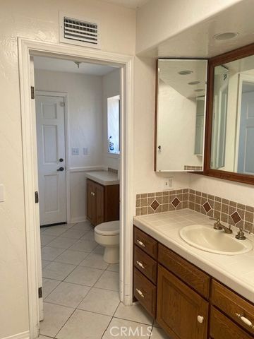 4815 Lee Avenue, La Mesa, CA 91942