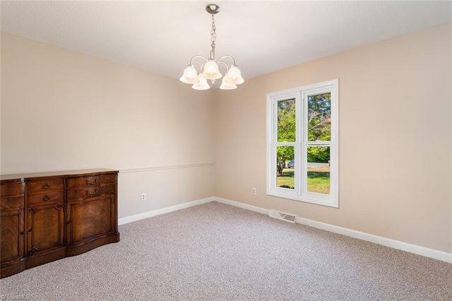 1521 N NC Highway 87, Elon, NC 27244